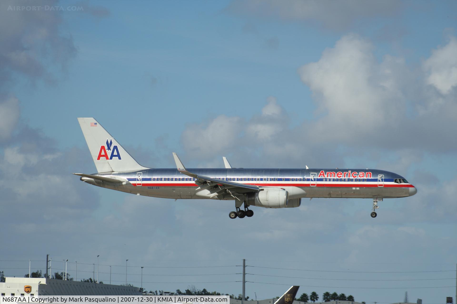 N687AA, 1993 Boeing 757-223 C/N 25695, Boeing 757-200