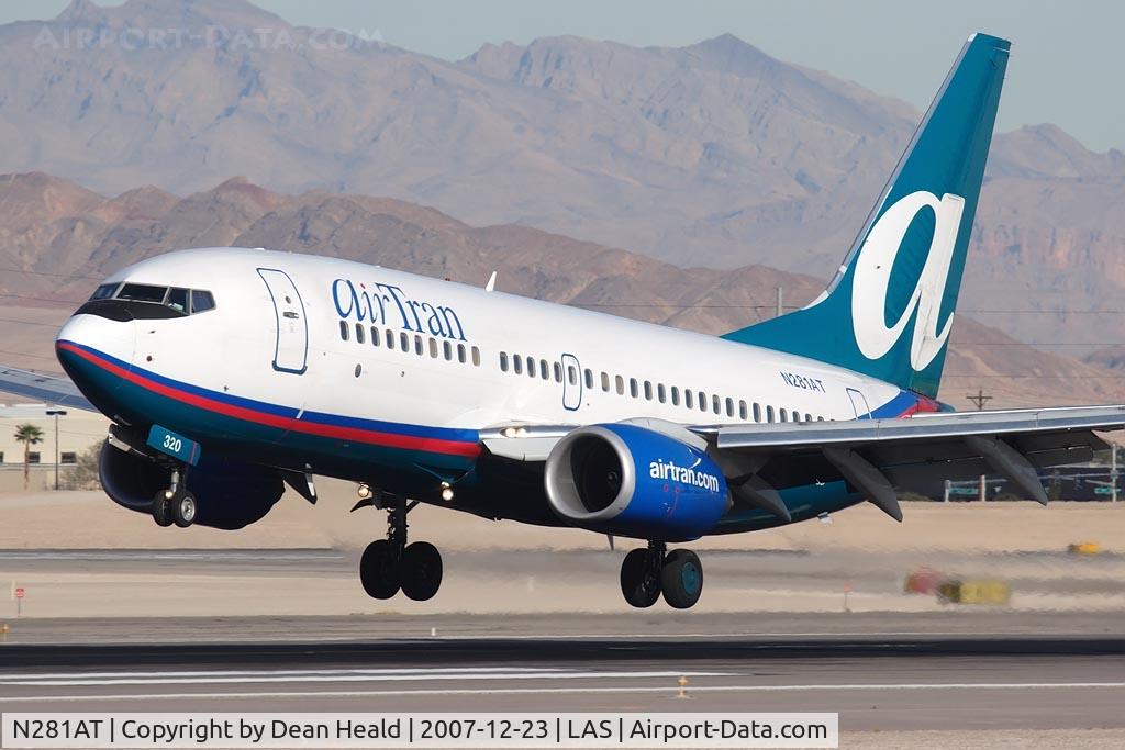 N281AT, 2006 Boeing 737-7BD C/N 33922, AirTran Airways N281AT landing on RWY 25L.