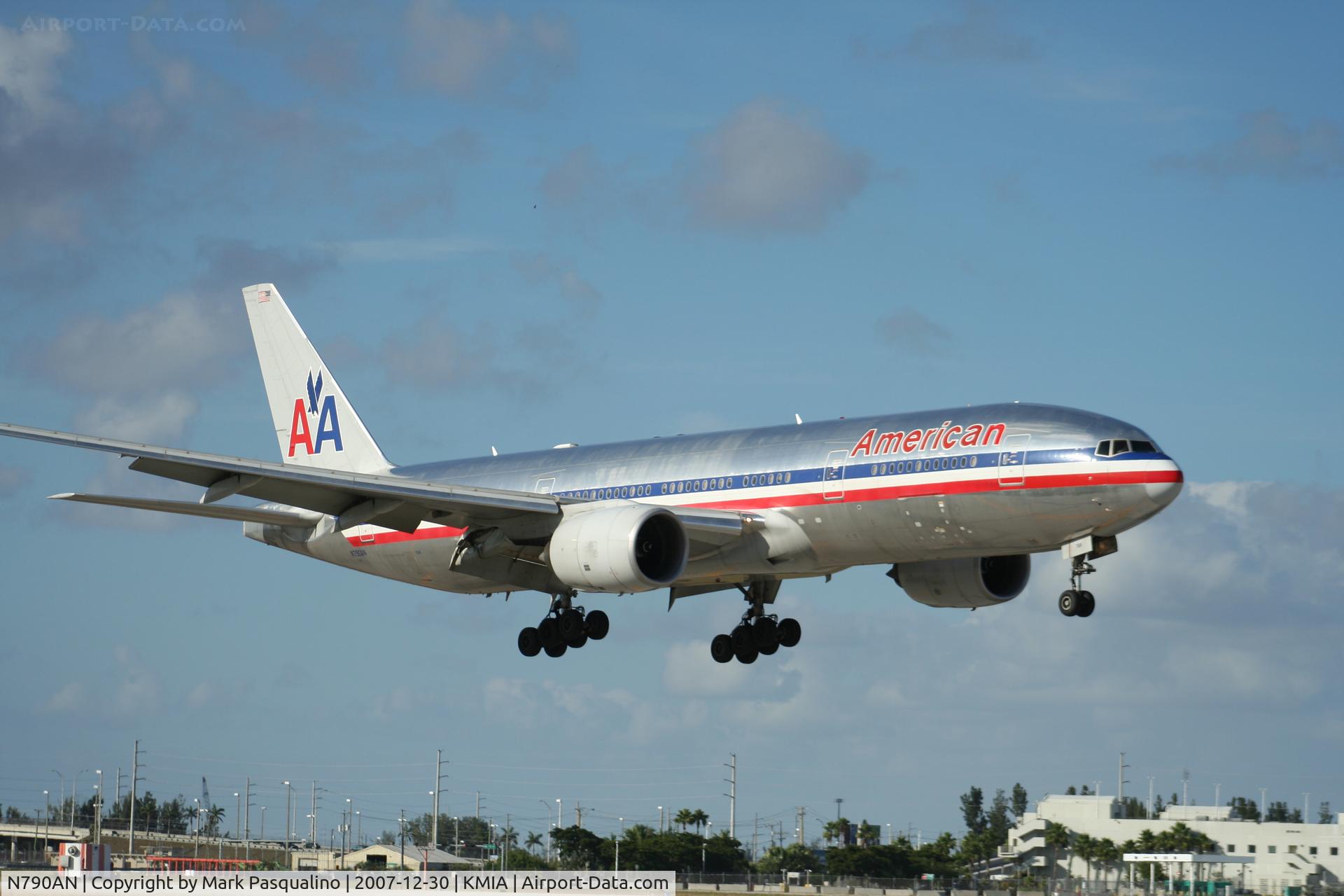 N790AN, 2000 Boeing 777-223 C/N 30251, Boeing 777-200