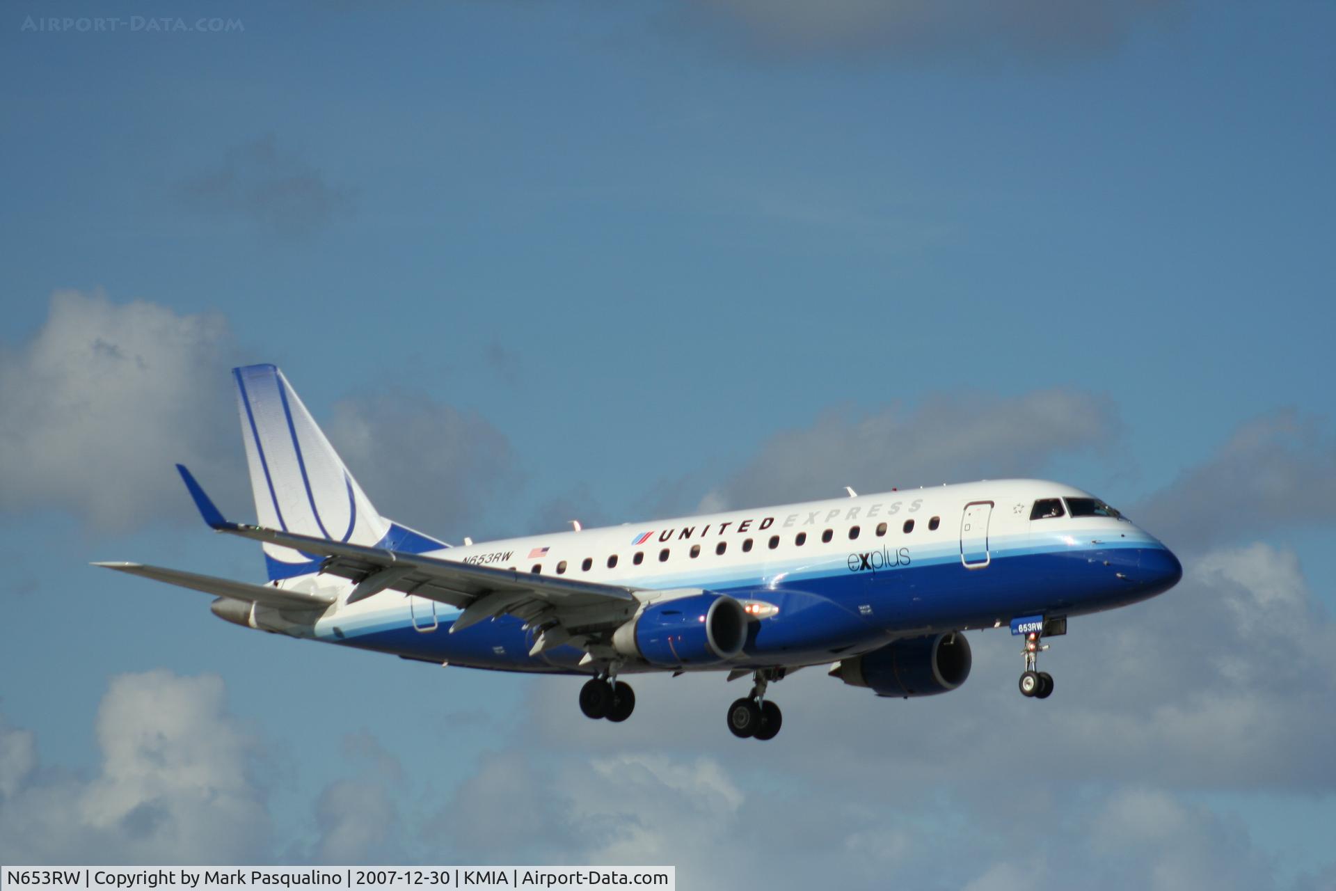 N653RW, 2005 Embraer 170SE (ERJ-170-100SE) C/N 17000076, ERJ 170-100 SE