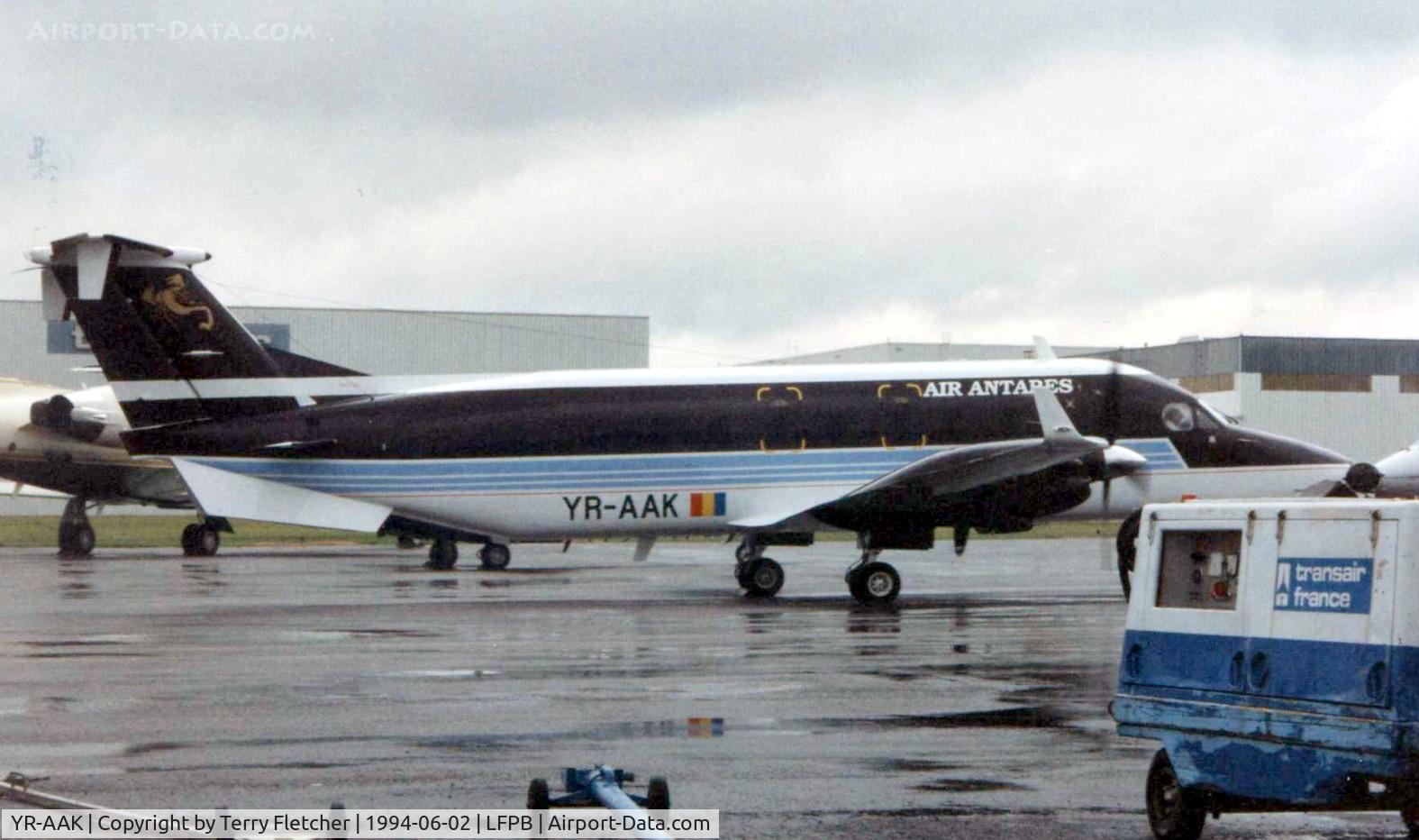 YR-AAK, 1993 Beech 1900D C/N UE-69, Air Antares B1900D c/n UE-69 , sits on the Paris Le Bourget ramp