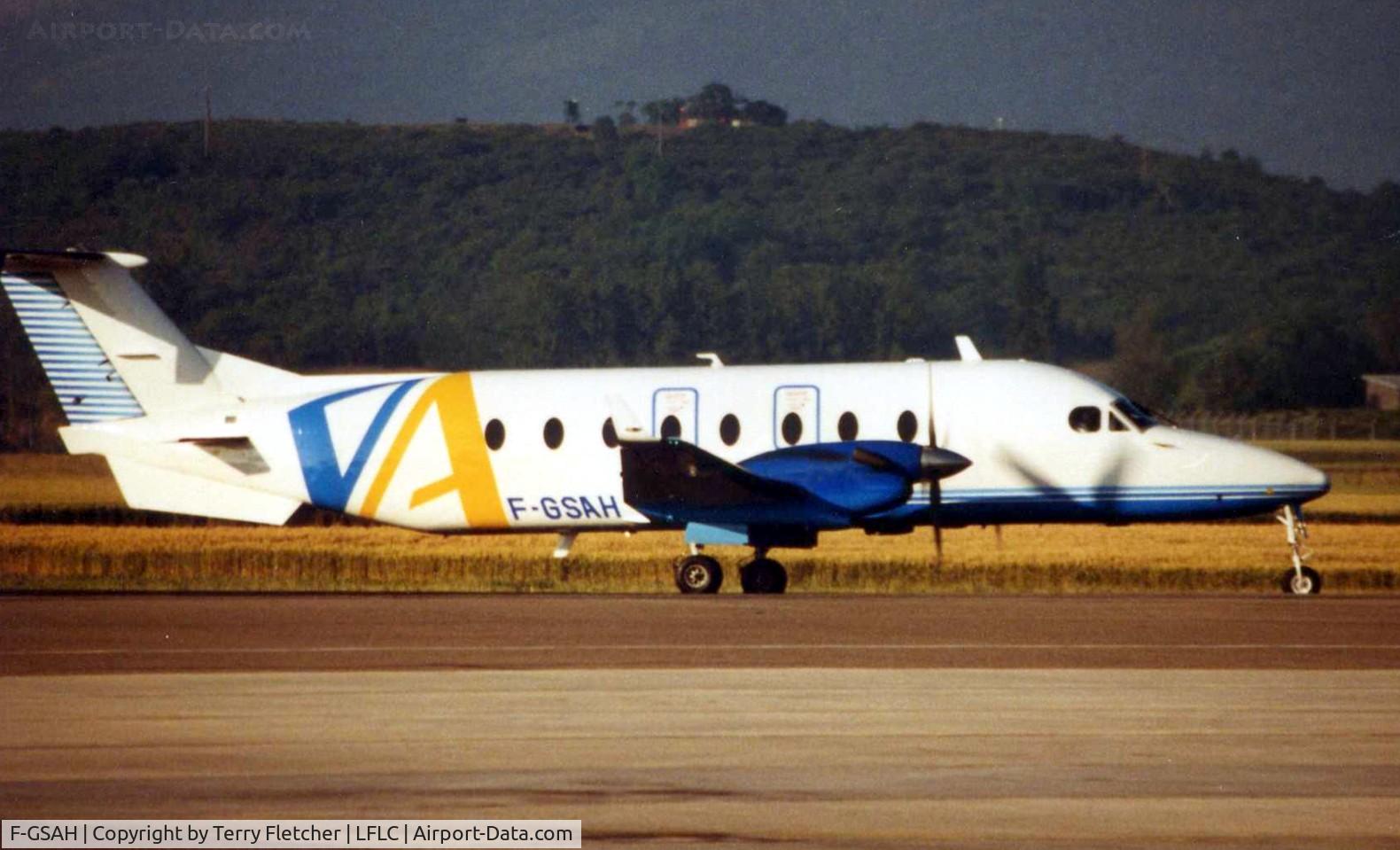 F-GSAH, 1993 Beech 1900D C/N UE-50, This aircraft was leased in France but eventually returned as N50YV