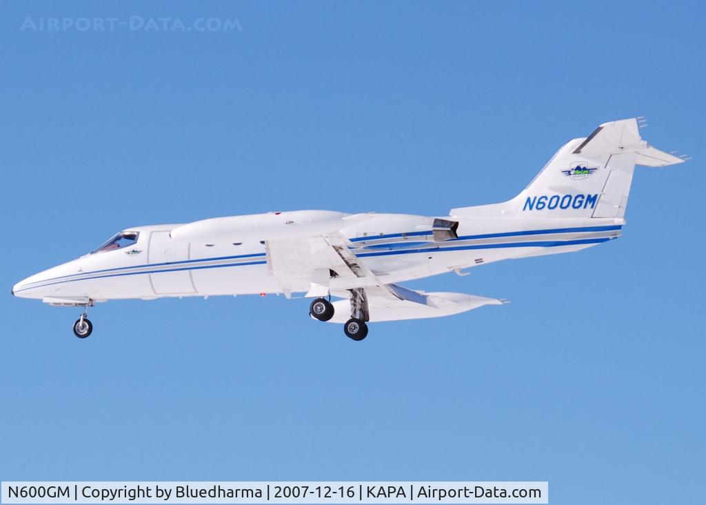 N600GM, 1981 Gates Learjet 25D C/N 290, AirLife DenverApproach to 17L.