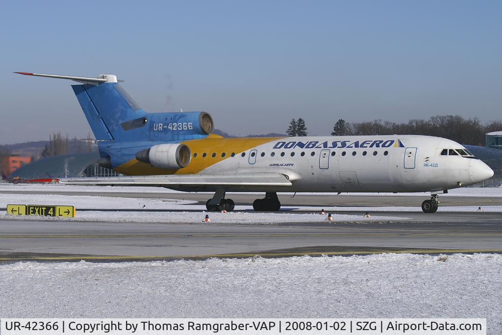 UR-42366, Yakovlev Yak-42D C/N 4520421814047, Donbassaero Yakovlev 42