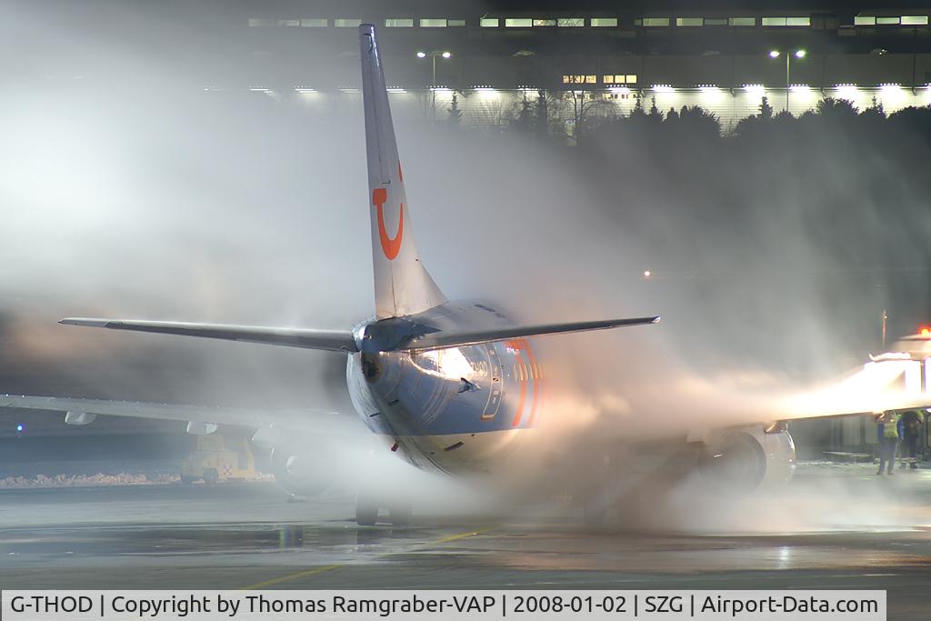G-THOD, 1990 Boeing 737-59D C/N 24695, Thomsonfly Boeing 737-500 (deicing action!!)