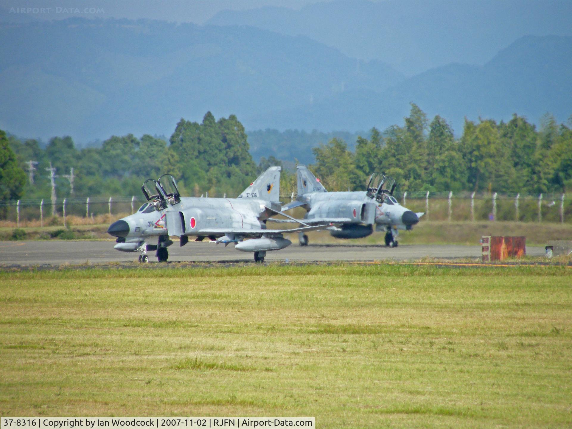 37-8316, Mitsubishi F-4EJ Kai Phantom II C/N M016, McDonnell-Douglas F-4EJ/Nyutabaru AB (with 57-8360)