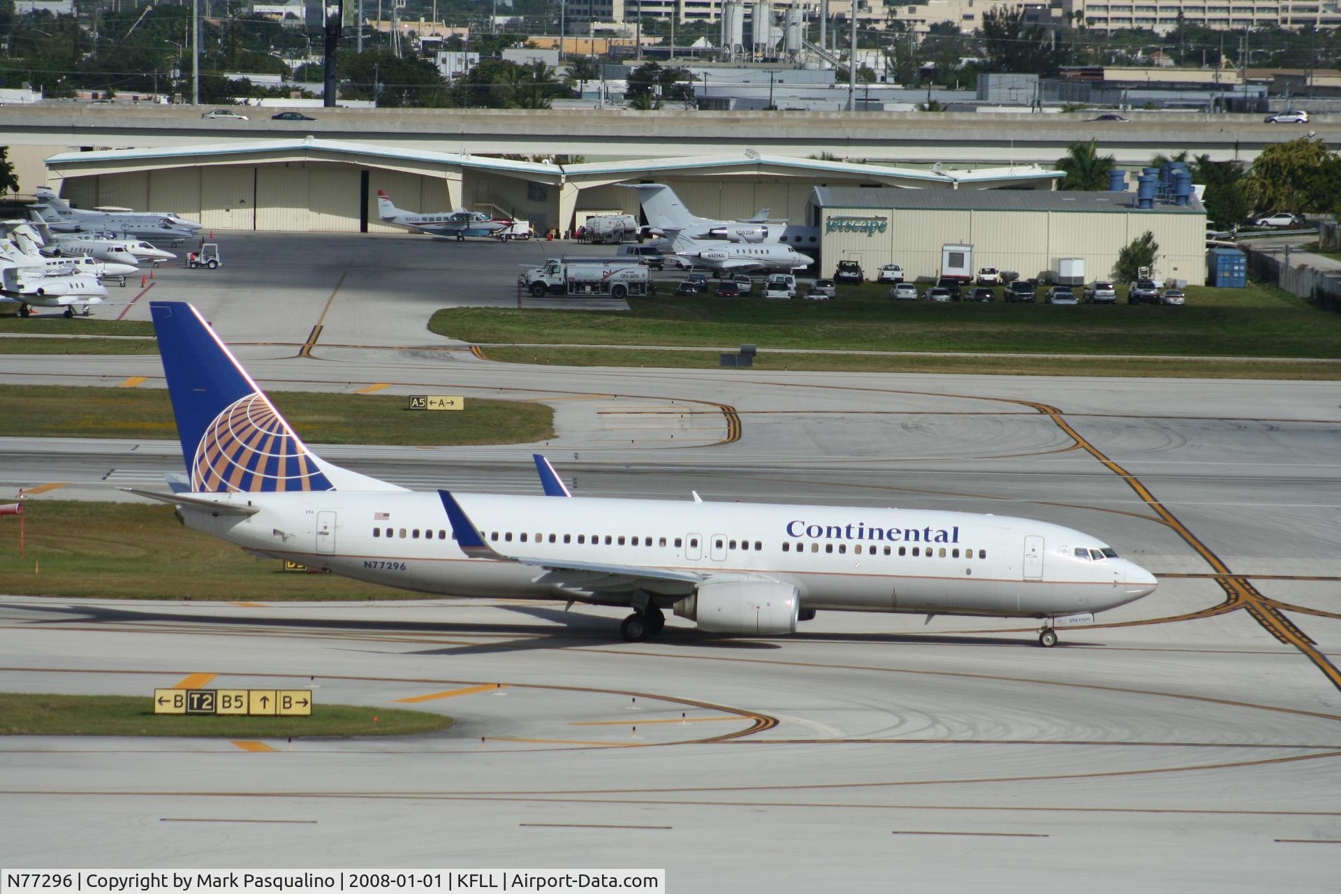 N77296, 2005 Boeing 737-824 C/N 34002, Boeing 737-800