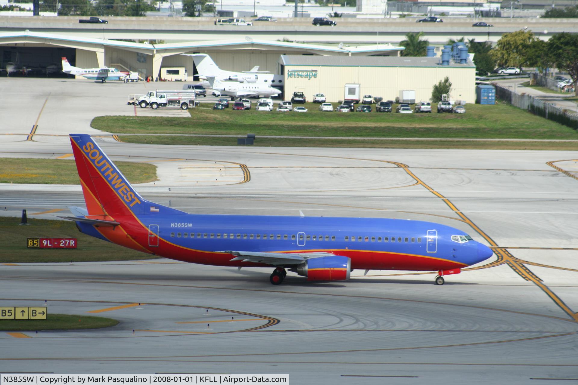 N385SW, 1994 Boeing 737-3H4 C/N 26600, Boeing 737-300