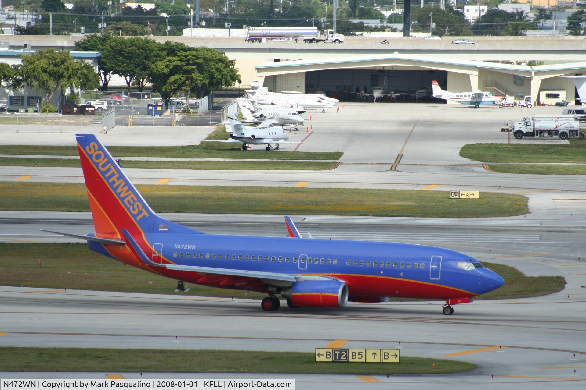 N472WN, 2004 Boeing 737-7H4 C/N 33831, Boeing 737-700