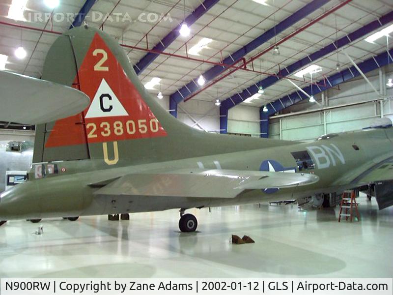 N900RW, 1944 Boeing B-17G Flying Fortress C/N 8627, At Lone Star Flight Museum