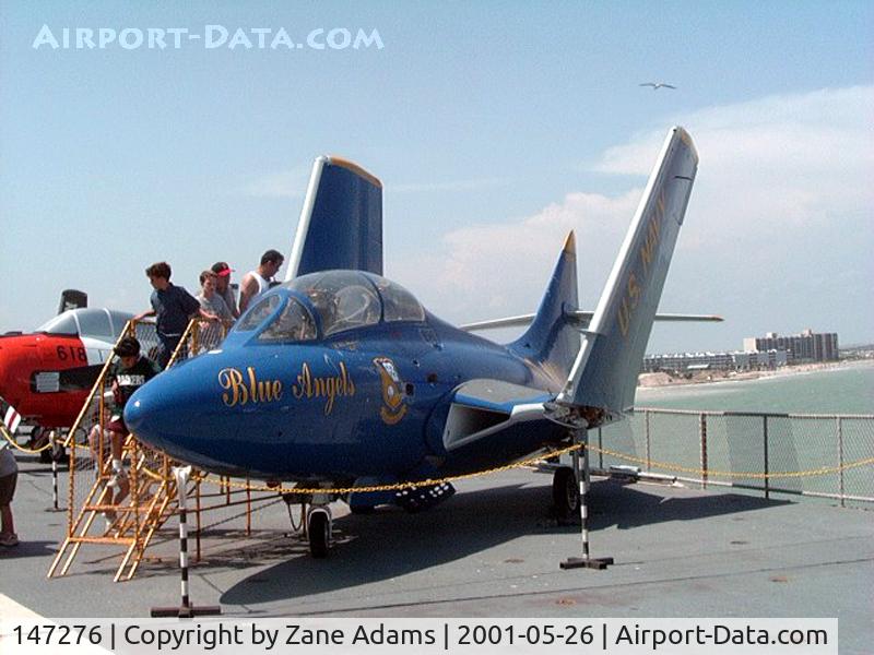 147276, Grumman TF-9J Cougar C/N Not found 147276, On the USS Lexington