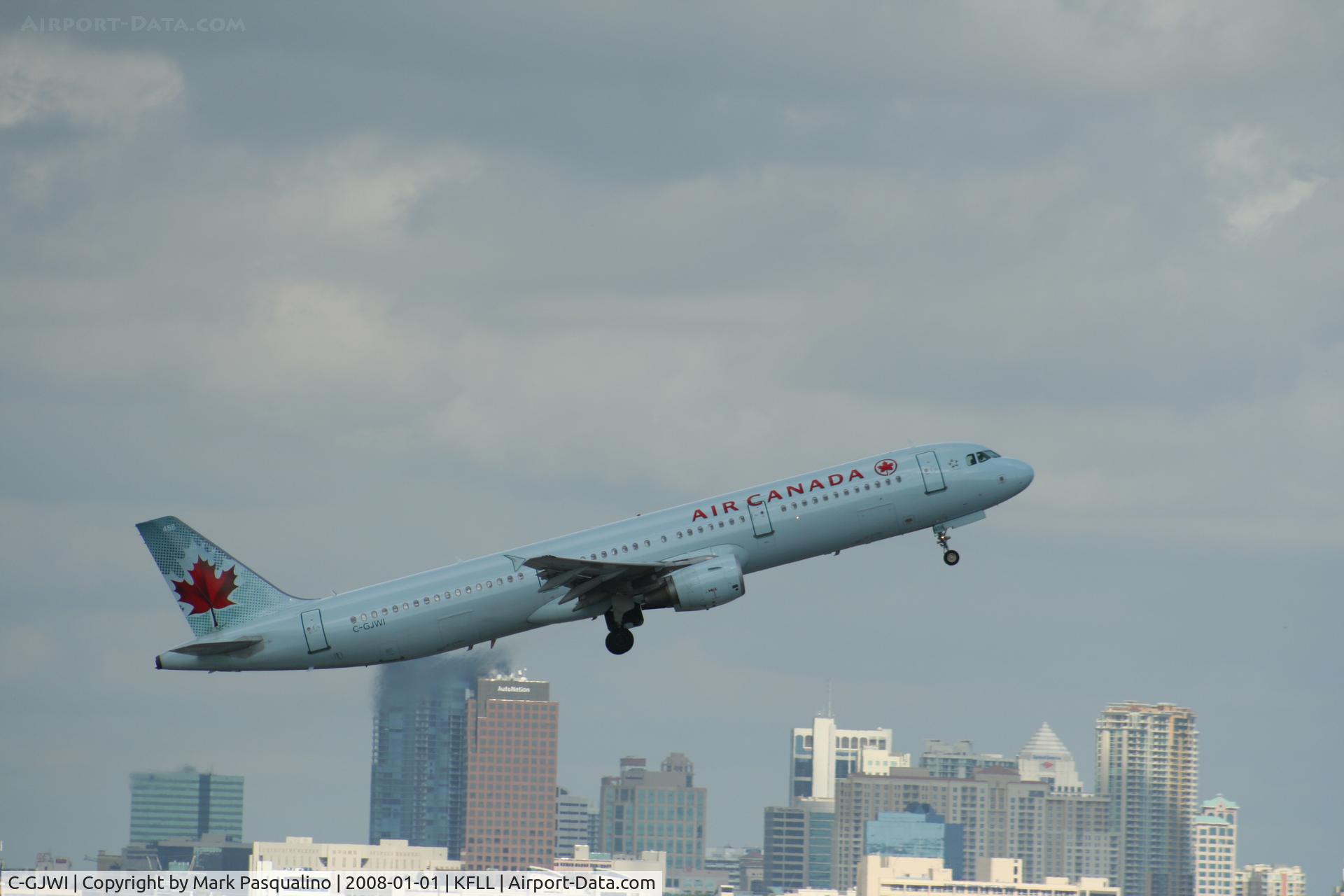 C-GJWI, 2002 Airbus A321-211 C/N 1772, Airbus A321