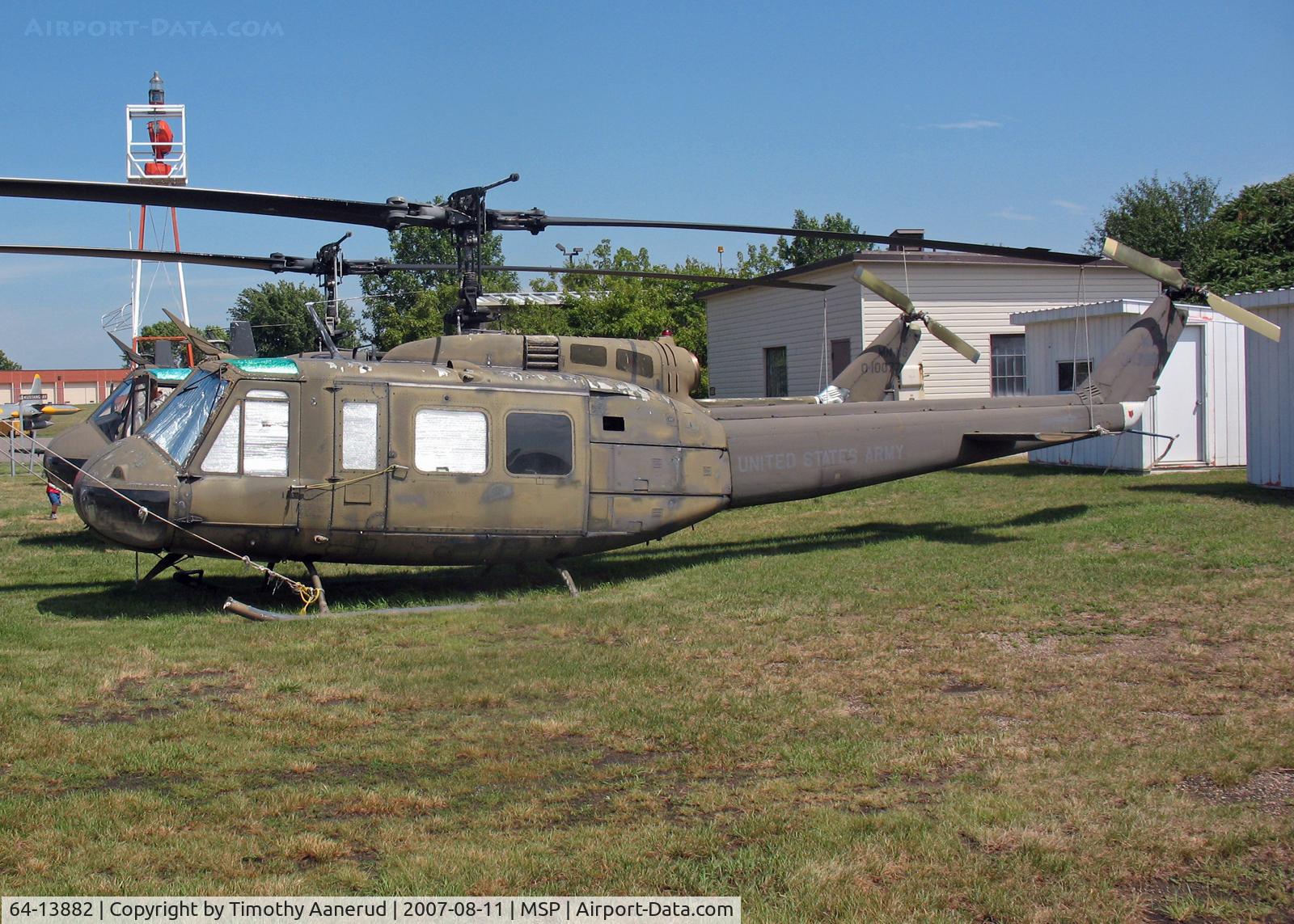 64-13882, 1964 Bell UH-1H Iroquois C/N 4589, Bell UH-1H, Minnesota Air National Guard Museum