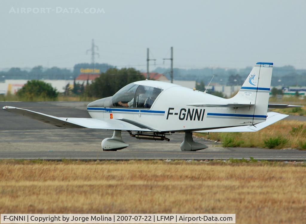 F-GNNI, Robin DR-400-120 Dauphin 2+2 C/N 2252, Taxi for take off.