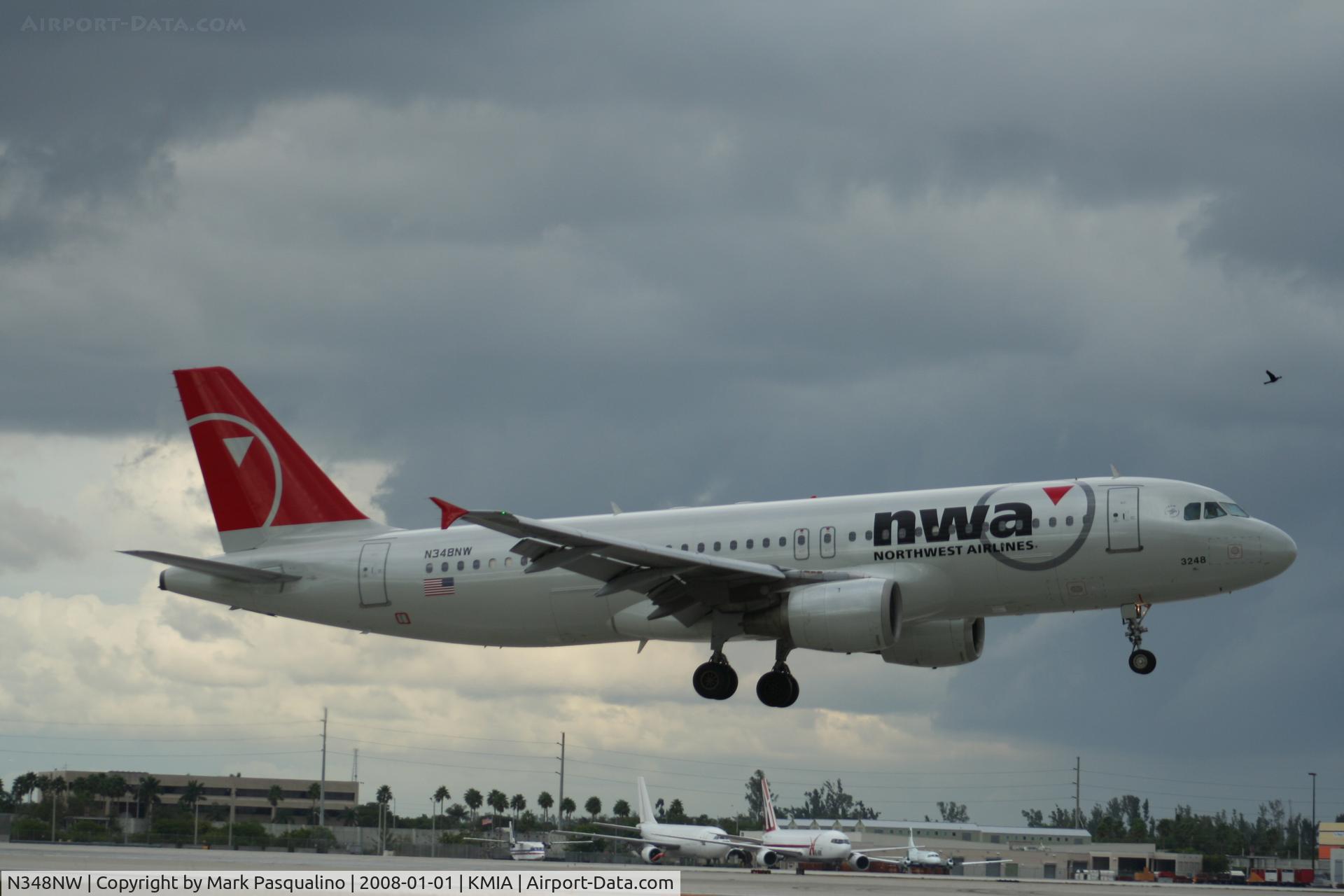N348NW, 1993 Airbus A320-212 C/N 410, Airbus A320