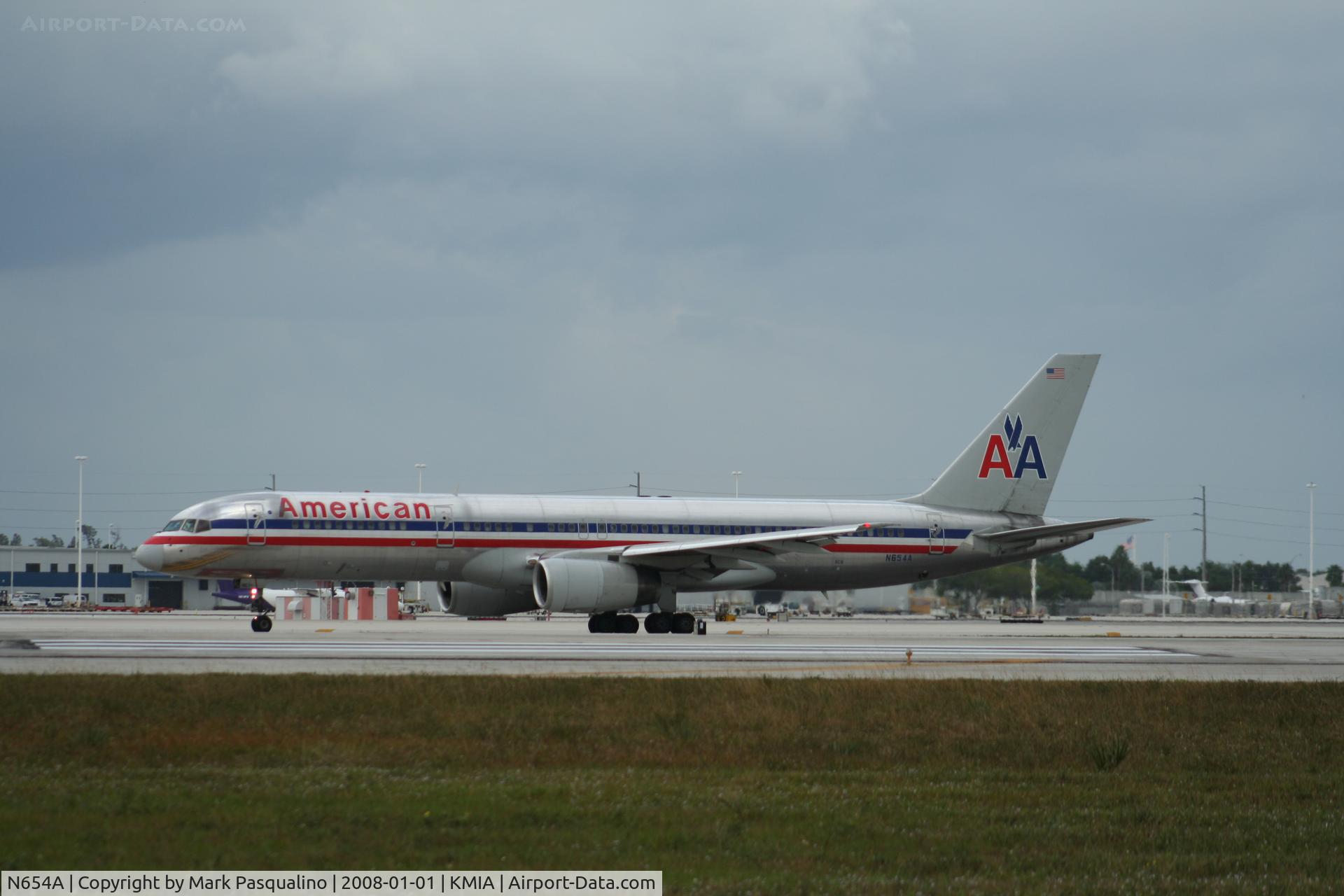 N654A, 1991 Boeing 757-223 C/N 24612, Boeing 757-200