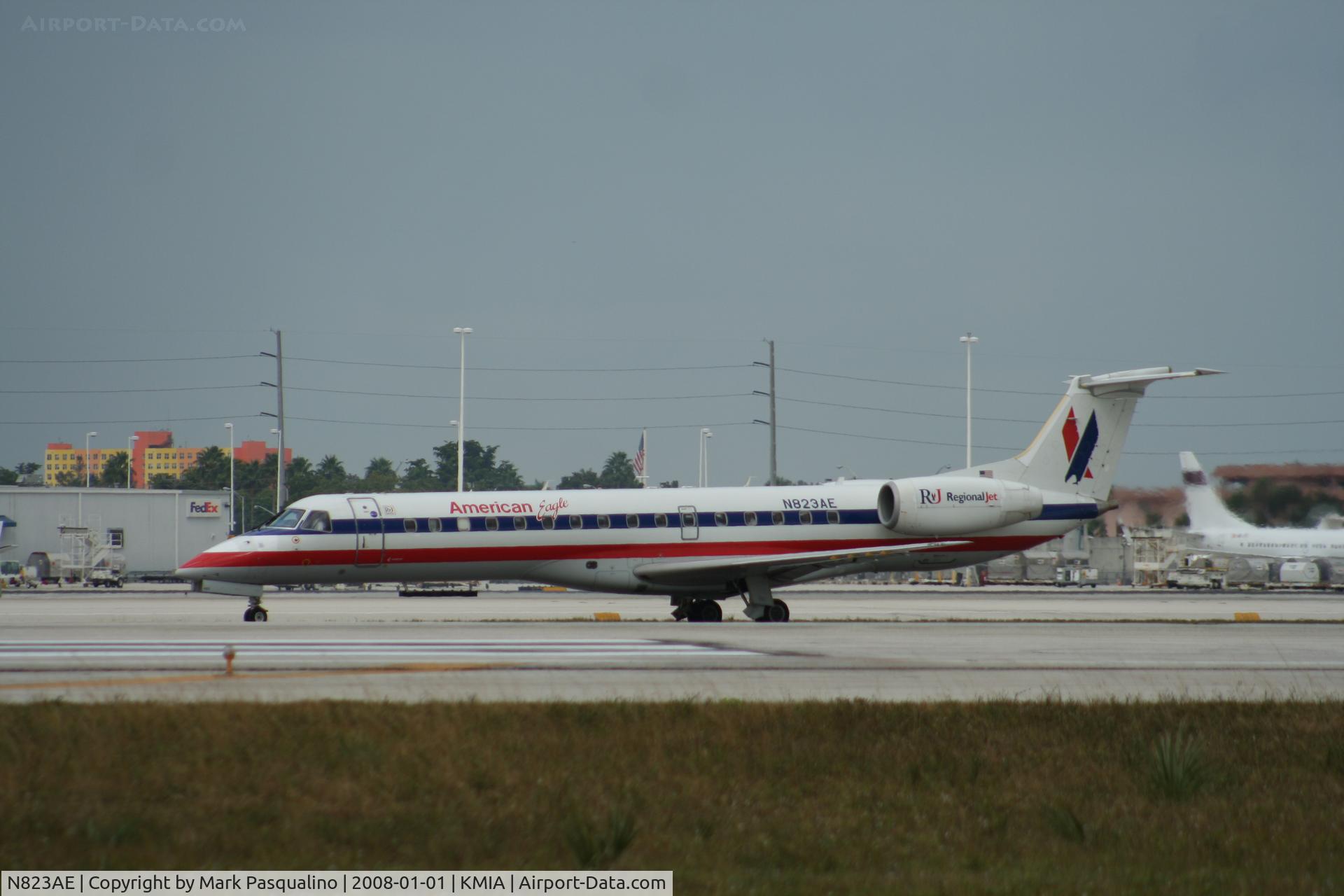 N823AE, 2002 Embraer ERJ-140LR (EMB-135KL) C/N 145582, EMB-135KL