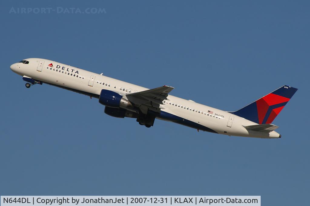 N644DL, 1989 Boeing 757-232 C/N 23998, In the 2007 Colors!
