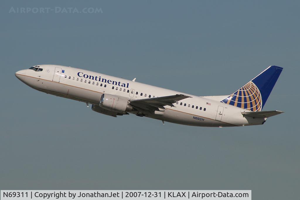 N69311, 1985 Boeing 737-3TO C/N 23362, Nice clean 737 leaving LAX