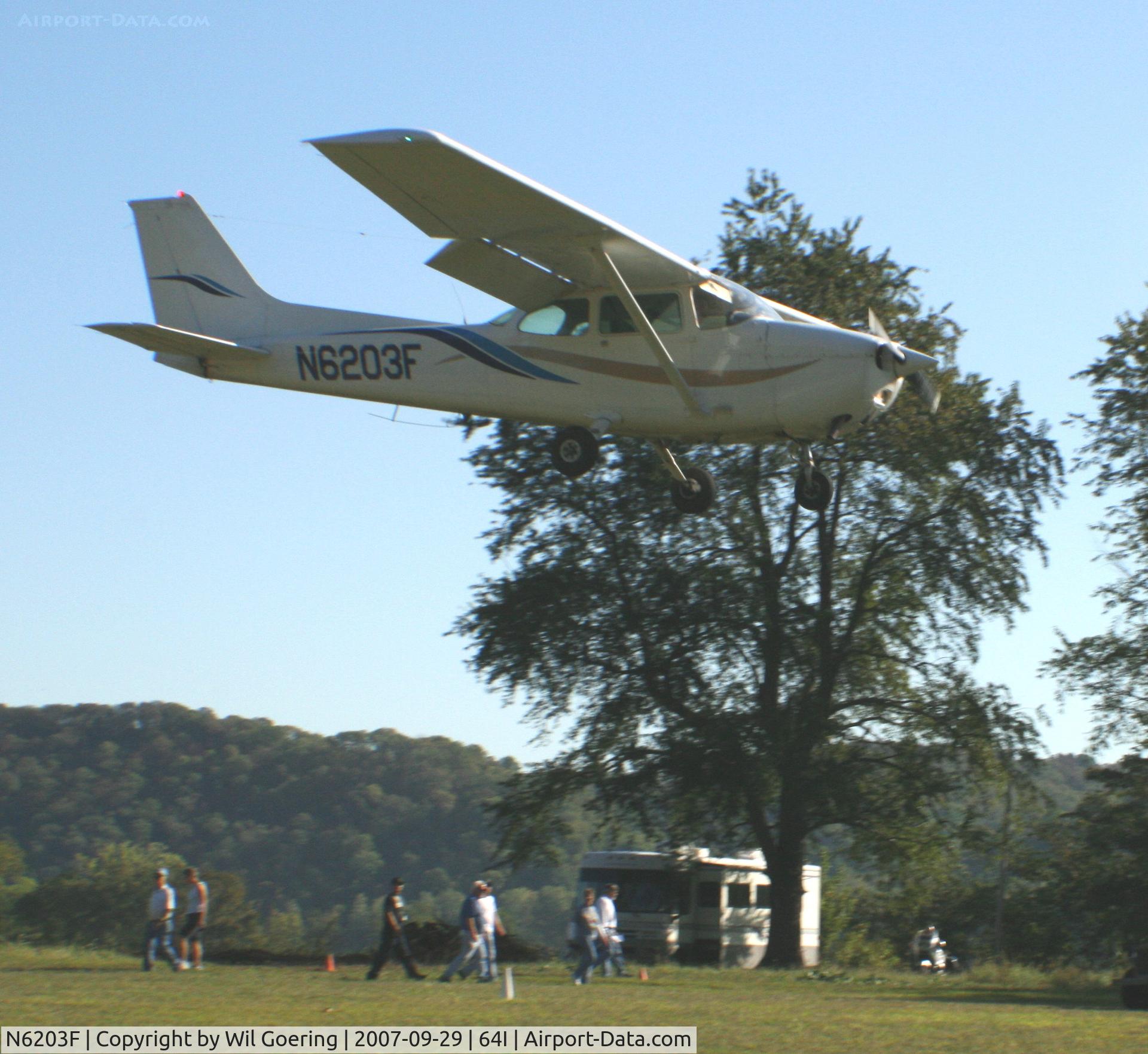 N6203F, 1979 Cessna 172N C/N 17273164, 2007 Fly-in at Lee Bottom