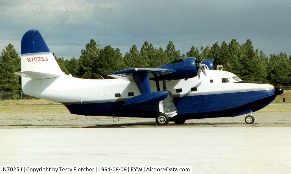 N7025J, 1953 Grumman UF-1/HU-16 C/N G-293, Classic Seaplane at Key West in 1991