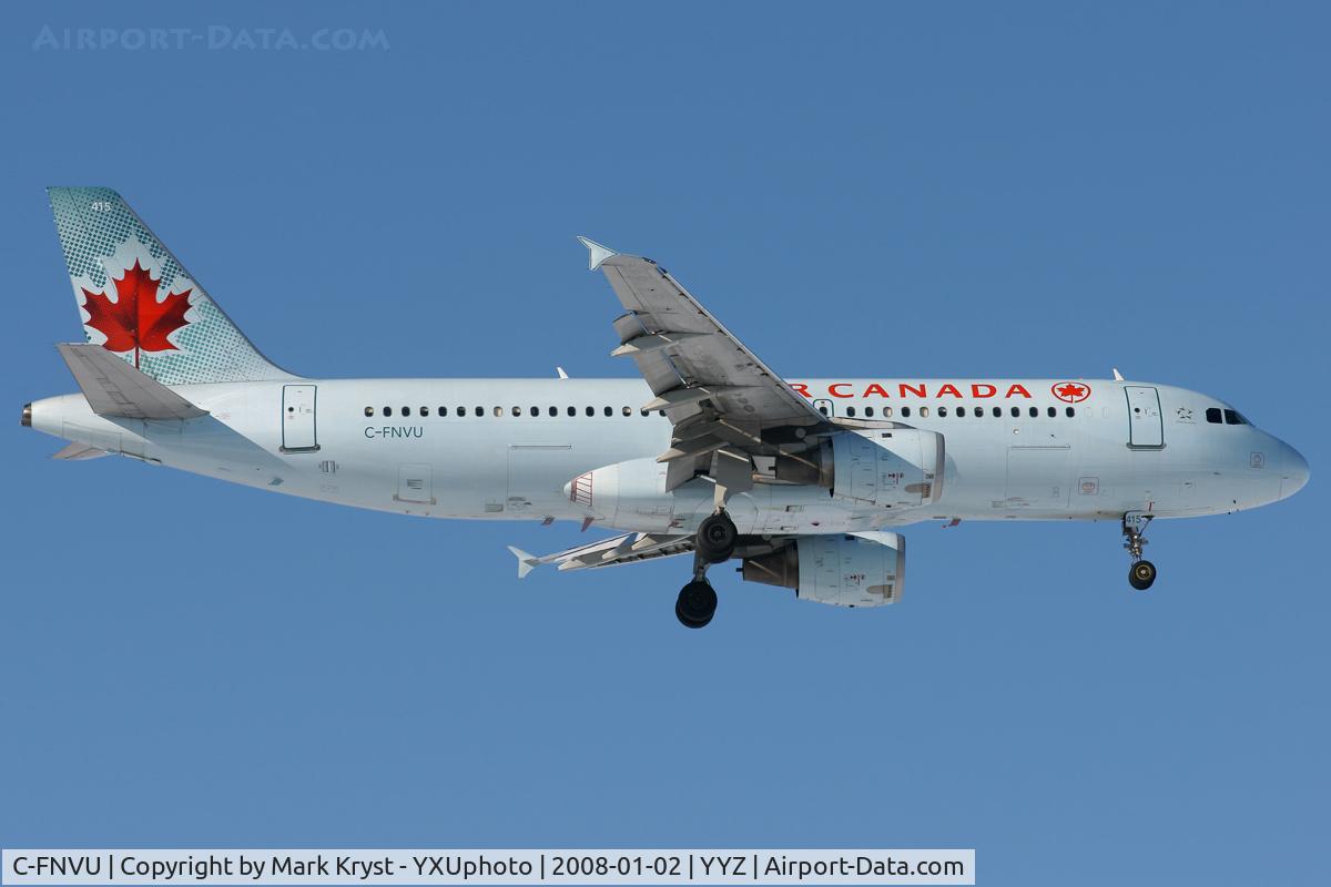 C-FNVU, 1993 Airbus A320-211 C/N 403, Short final for RWY05.