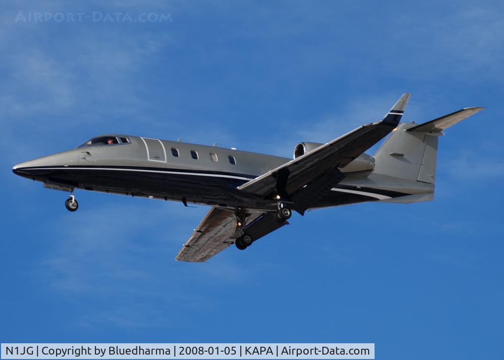 N1JG, 1982 Gates Learjet 55 C/N 55-055, Approach to 17L
