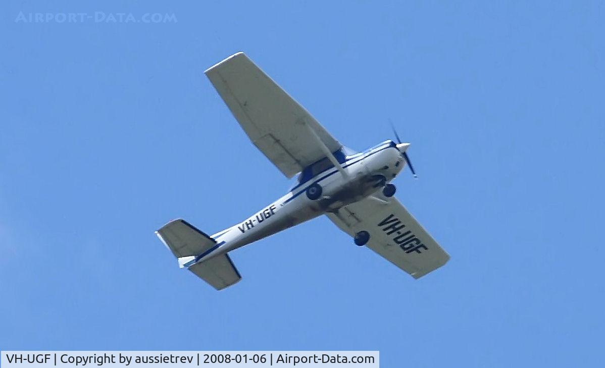 VH-UGF, 1974 Cessna 150M C/N 15075924, This 150 could sure use a tub, that underbelly is filthy