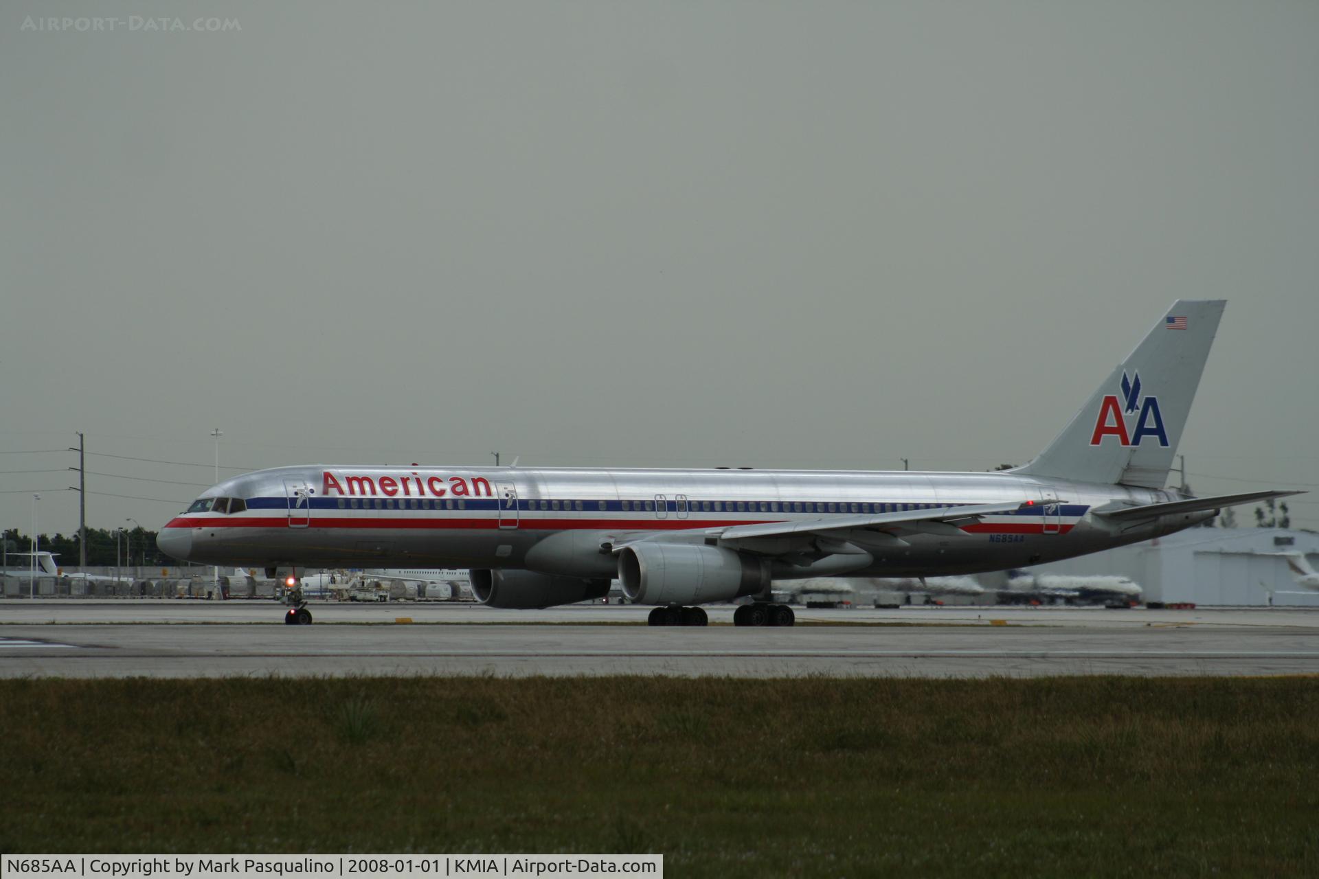 N685AA, 1992 Boeing 757-223 C/N 25342, Boeing 757-200