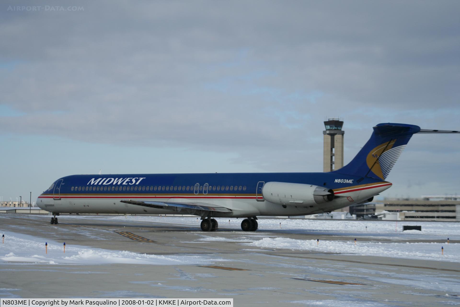 N803ME, 1980 McDonnell Douglas MD-81 (DC-9-81) C/N 48029, MD-81