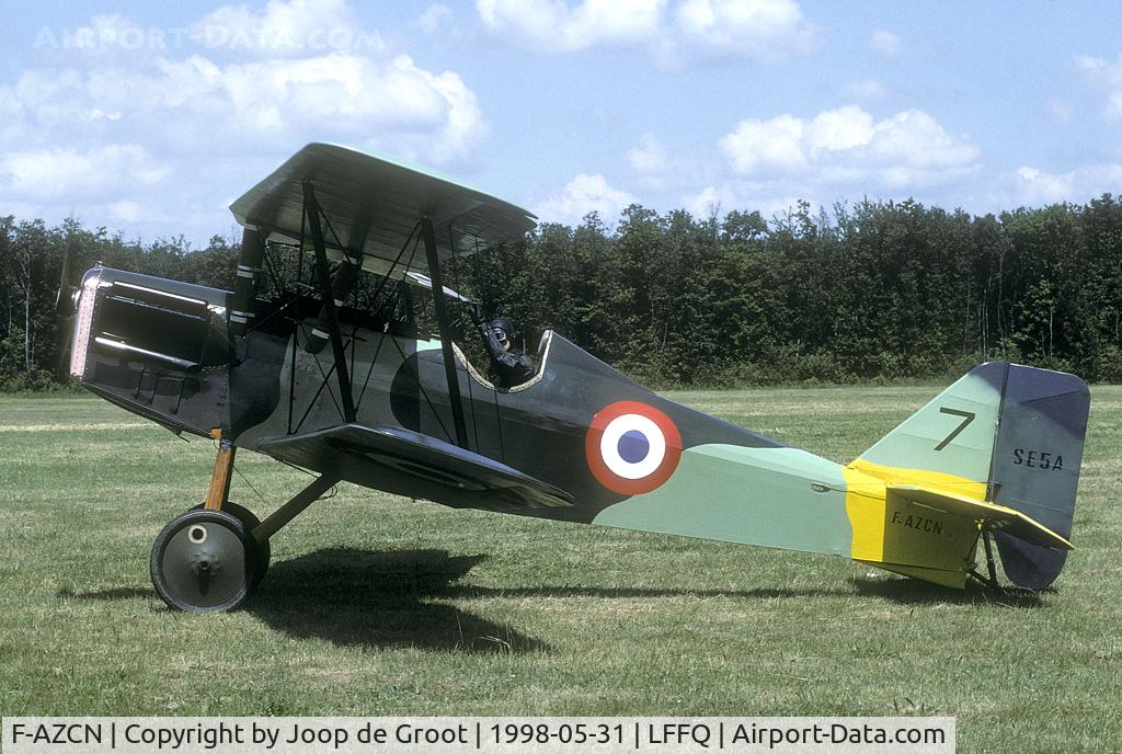 F-AZCN, Royal Aircraft Factory SE-5A Replica C/N 02, This SE-5a is a very well built replica of the WW1 fighter.