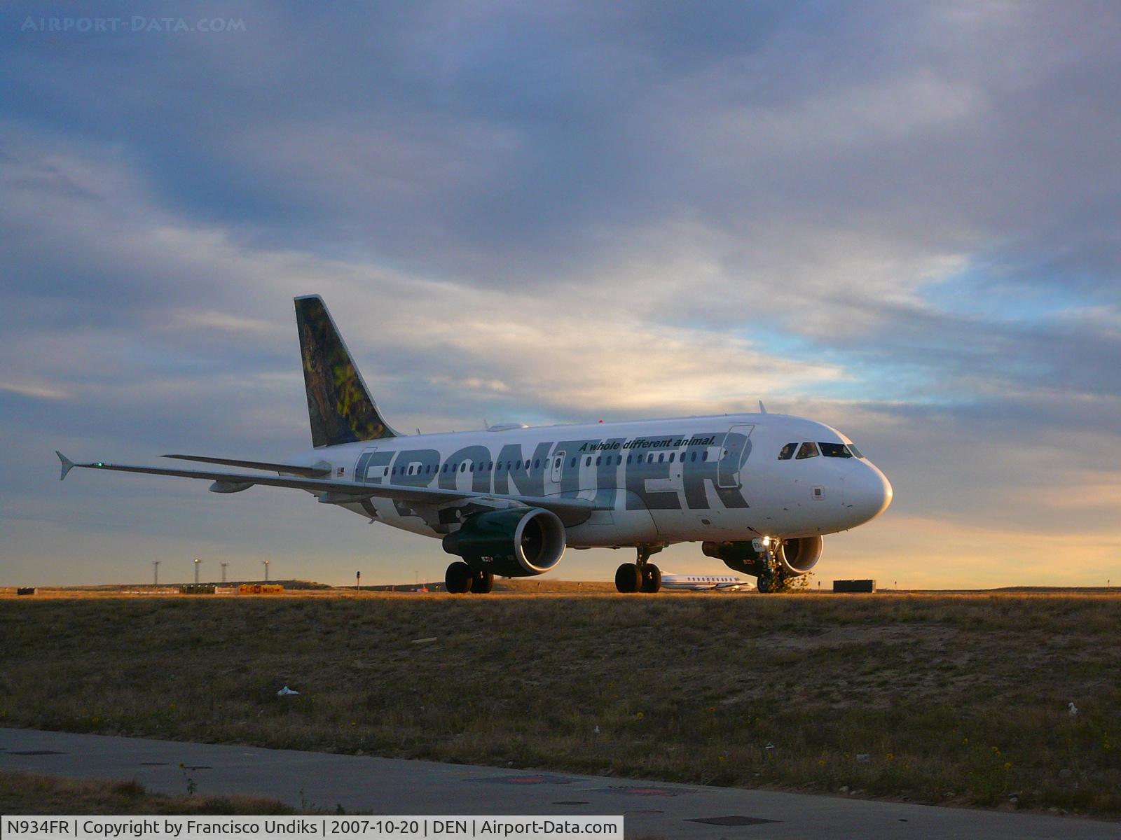 N934FR, 2004 Airbus A319-111 C/N 2287, Frontier Airlines