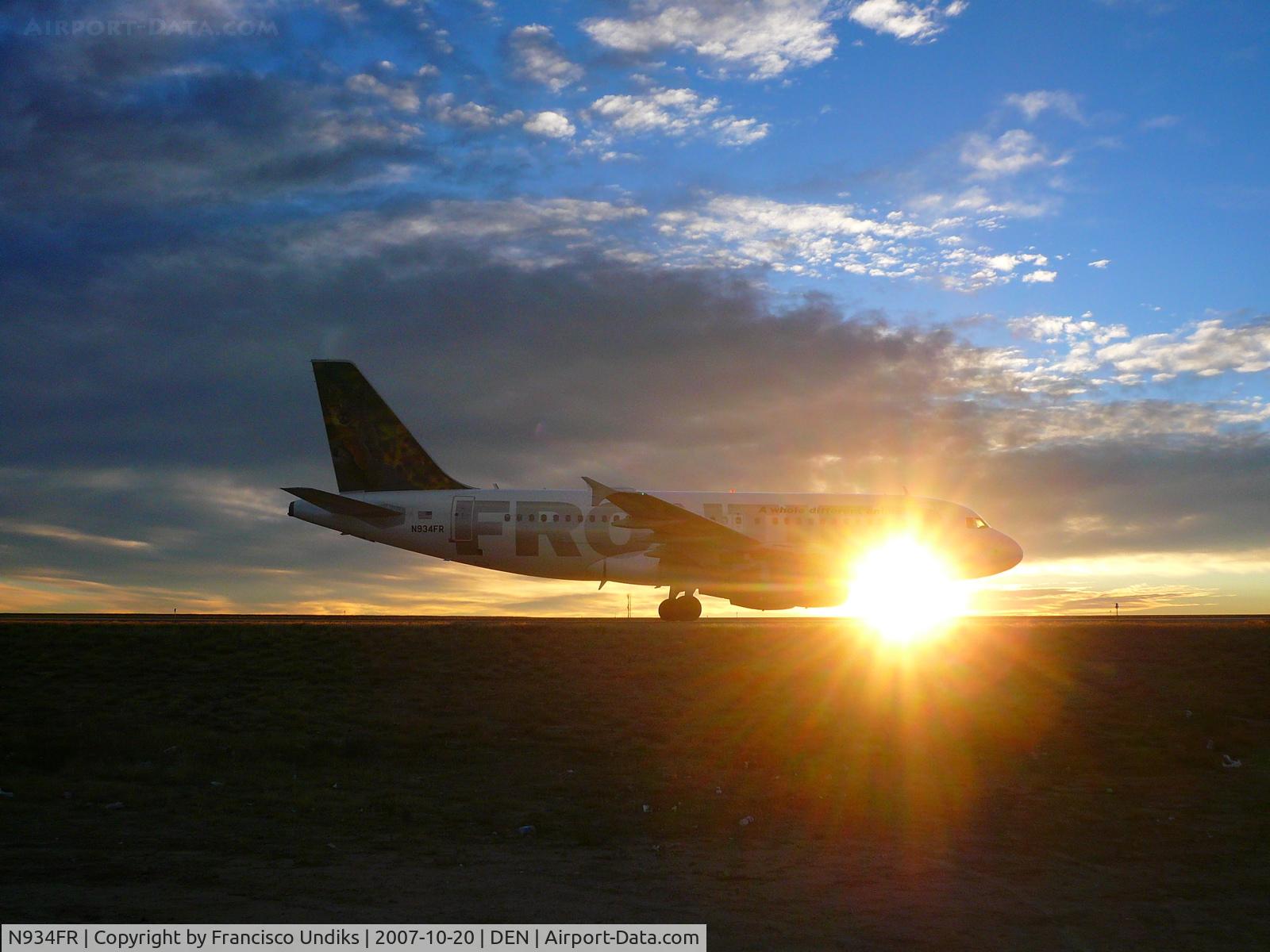 N934FR, 2004 Airbus A319-111 C/N 2287, Frontier Airlines