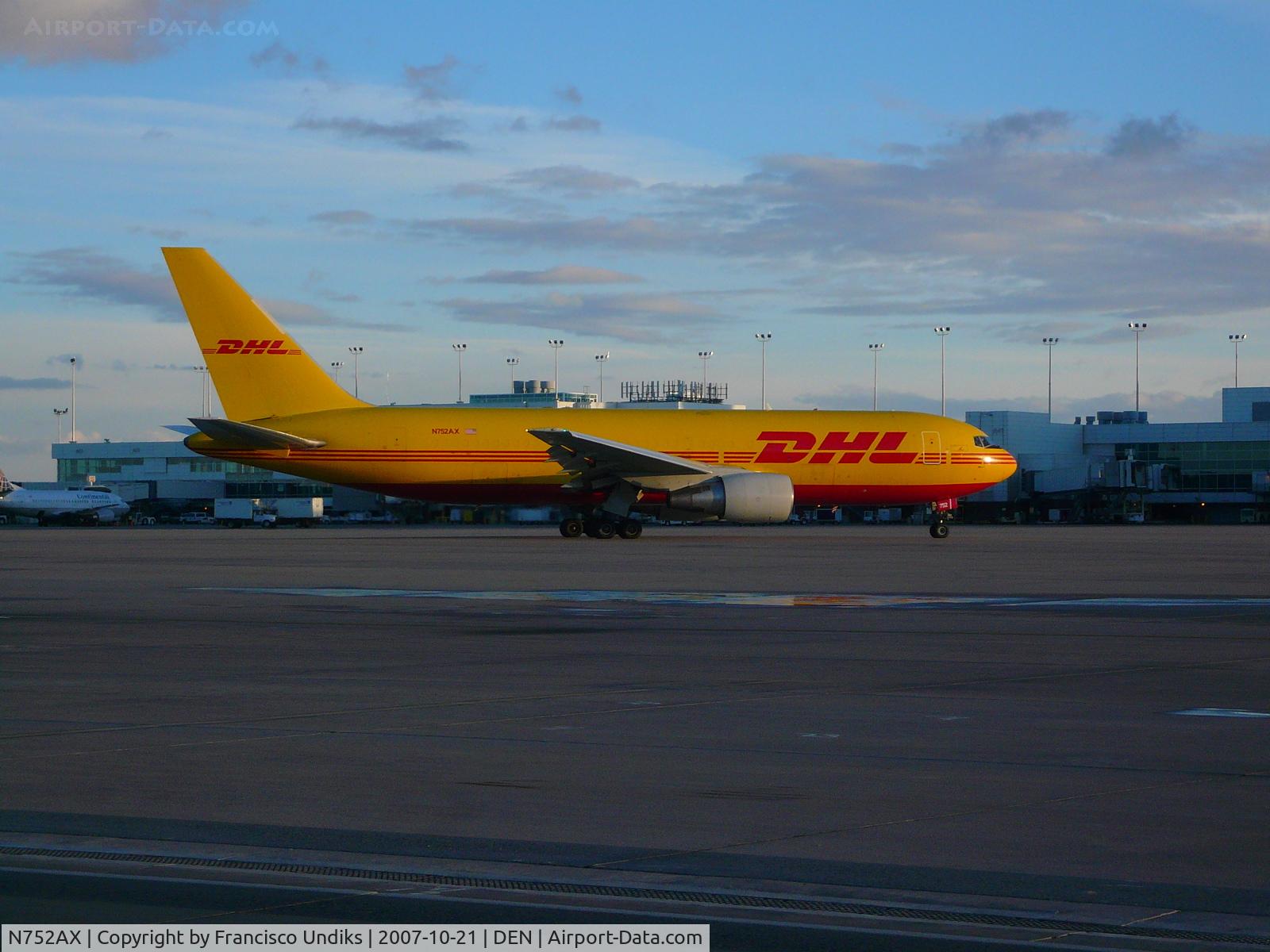 N752AX, 1988 Boeing 767-200 C/N 23434, DHL