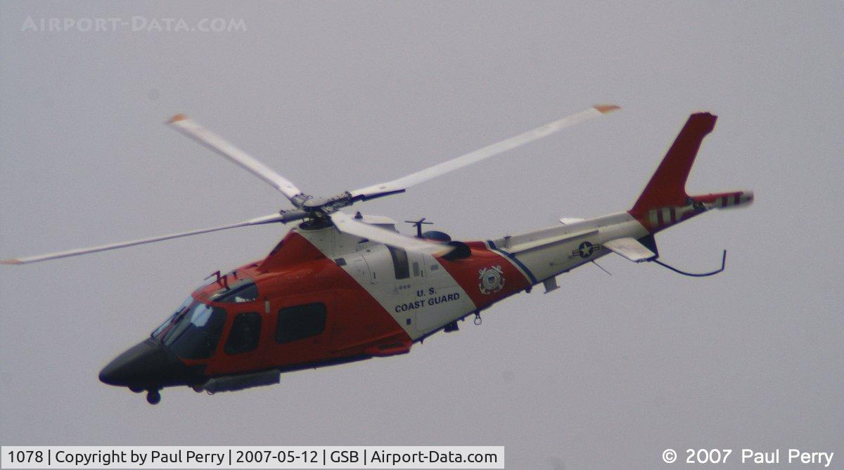 1078, Agusta MH-68A Stingray C/N 11078, The Stingray hauling about in her demo