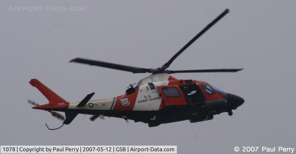 1078, Agusta MH-68A Stingray C/N 11078, Another pass, with the crewman in gunner position
