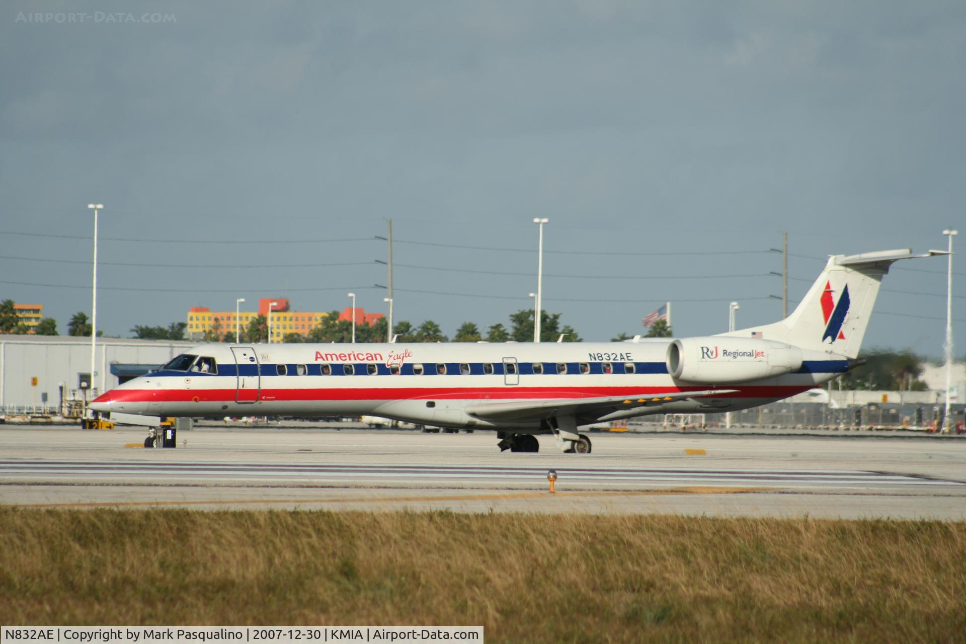 N832AE, 2002 Embraer ERJ-140LR (EMB-135KL) C/N 145627, EMB-135KL