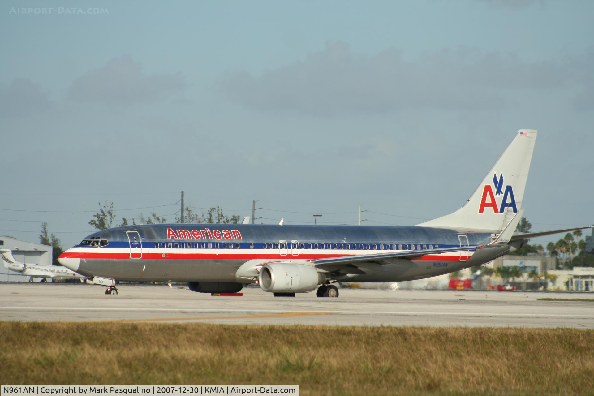 N961AN, 2001 Boeing 737-823 C/N 30092, Boeing 737-800