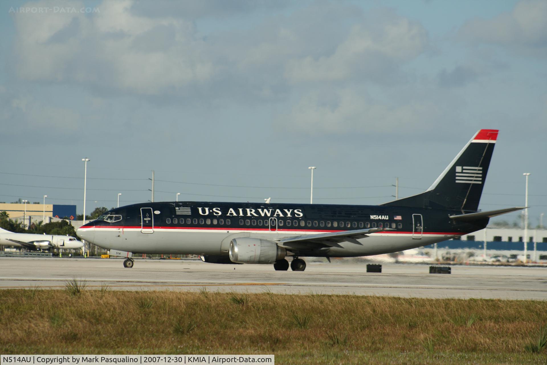 N514AU, 1987 Boeing 737-3B7 C/N 23700, Boeing 737-300