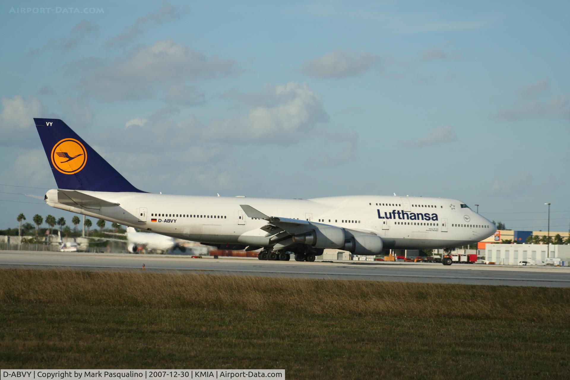 D-ABVY, 2000 Boeing 747-430 C/N 29869, Boeing 747-400