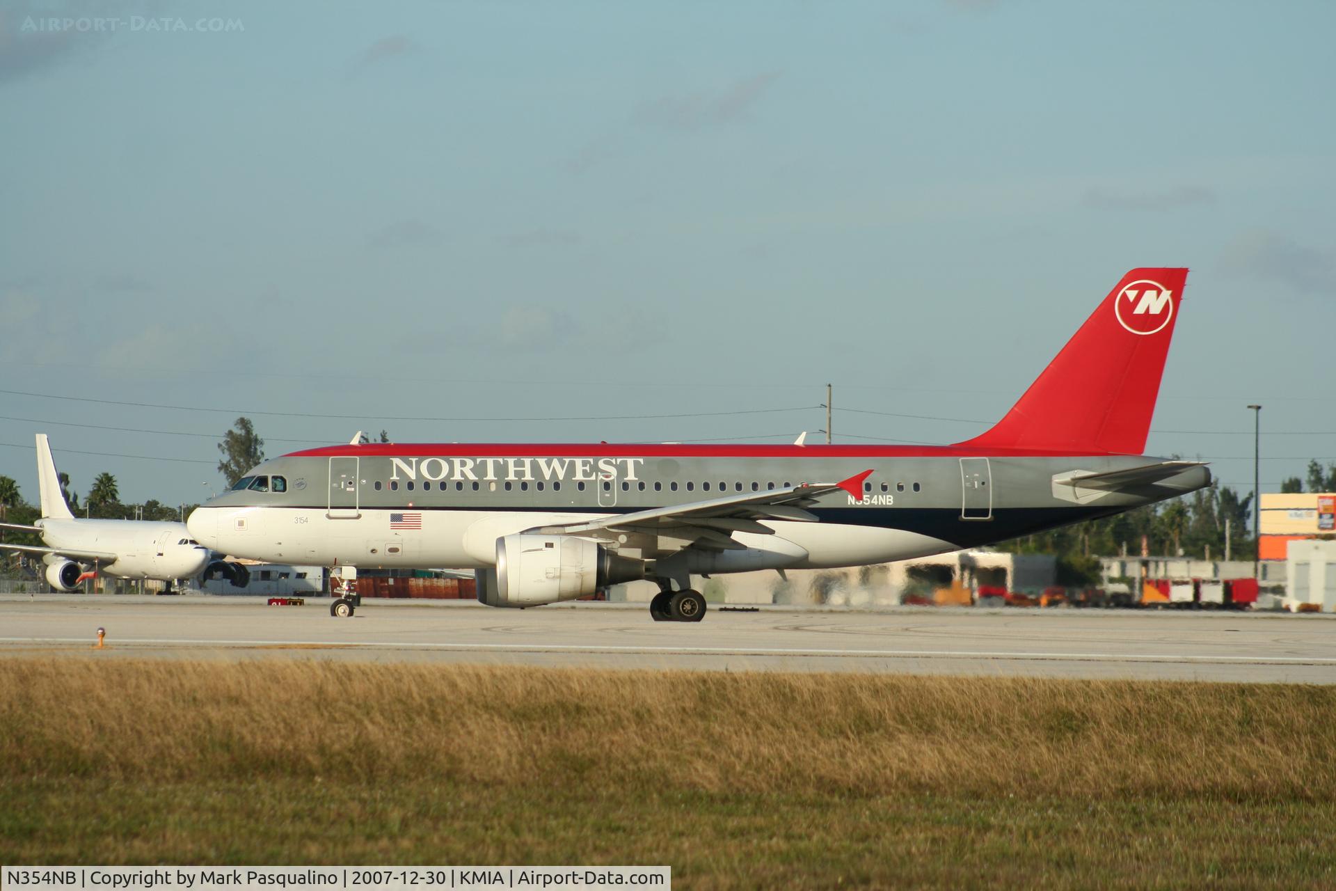 N354NB, 2002 Airbus A319-114 C/N 1833, Airbus A319