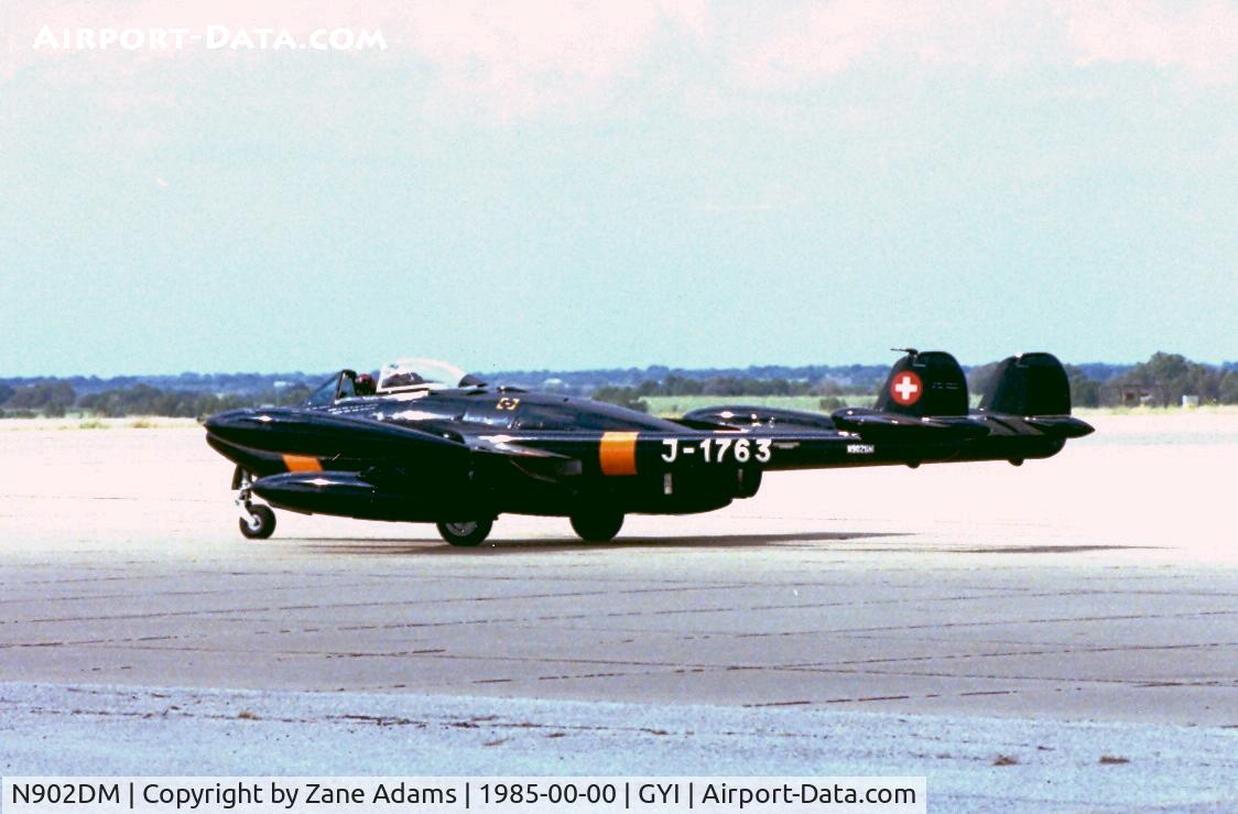 N902DM, 1957 De Havilland (F+W Emmen) DH-112 Venon FB.54 C/N 933, At Sherman - this aircraft was destroyed in a fatal accident - 06/1990