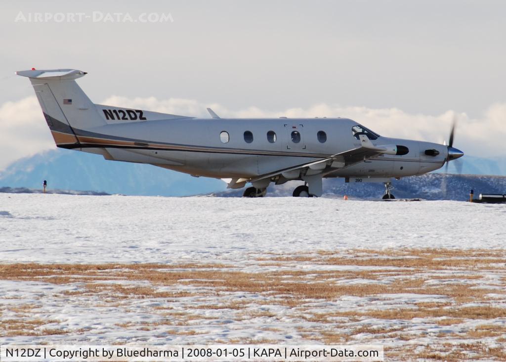 N12DZ, 2001 Pilatus PC-12/45 C/N 390, Taxi for takeoff