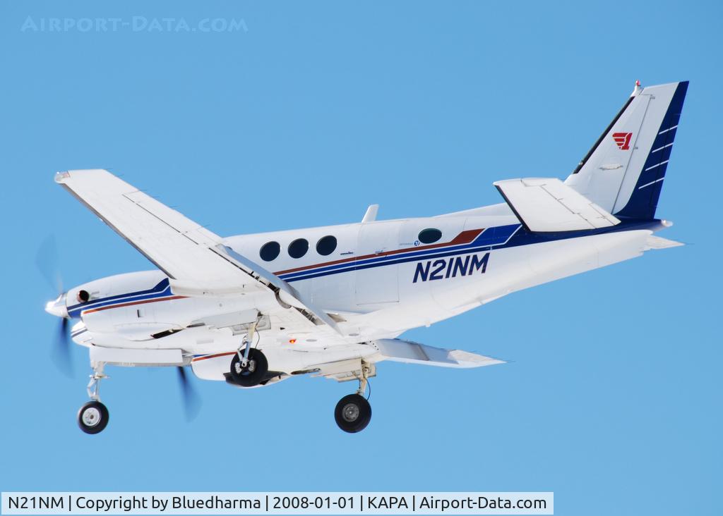 N21NM, Beech E-90 King Air C/N LW-336, Approach to 17L by Sevenbar