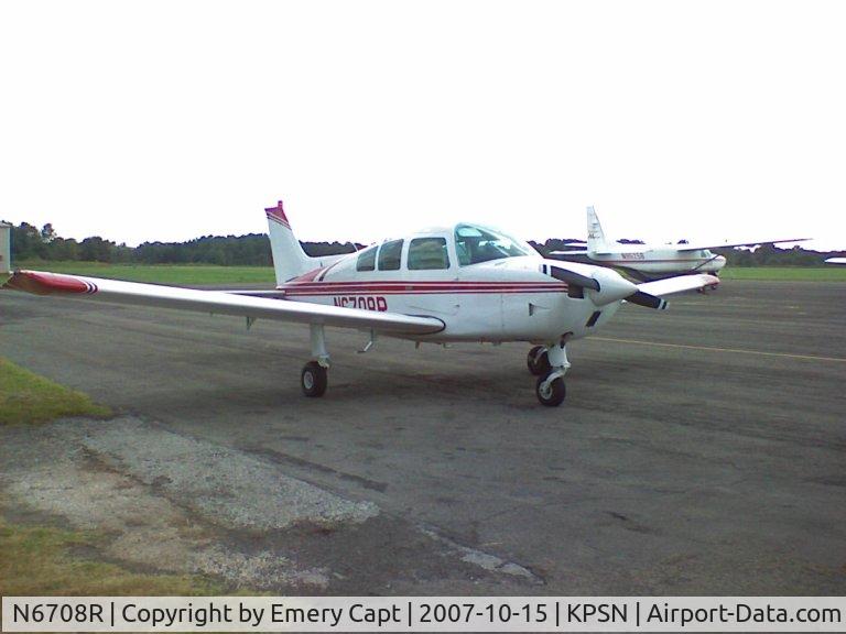 N6708R, 1980 Beech C23 Sundowner 180 C/N M-2244, 1080 Beech Sundownwr