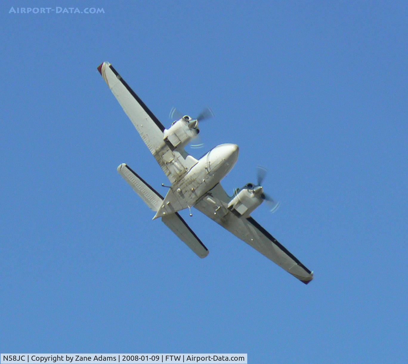 N58JC, 1975 Beech 58P Baron C/N TJ-20, Zoom!
