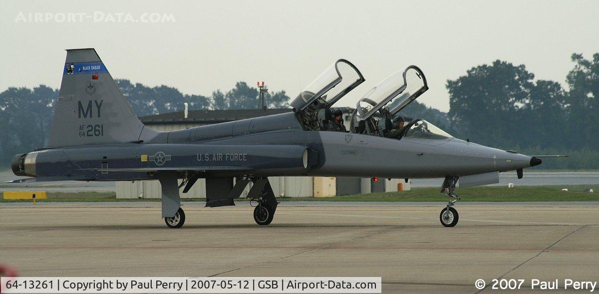 64-13261, 1964 Northrop T-38A Talon C/N N.5690, Coming back in after the Combined Arms Demo