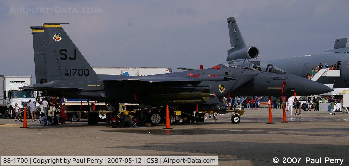 88-1700, 1988 McDonnell Douglas F-15E Strike Eagle C/N 1109/E084, Showing off her muscle, in the form of an AGM-130.  Boosh!
