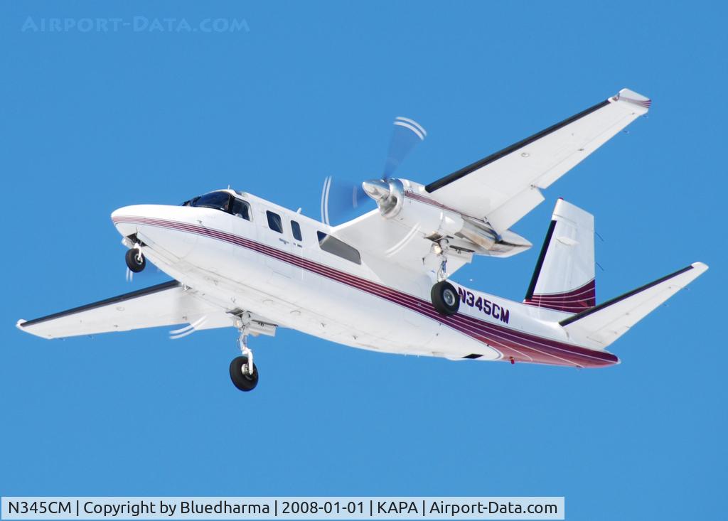 N345CM, 1977 Rockwell International 690B C/N 11402, Approach to 17L