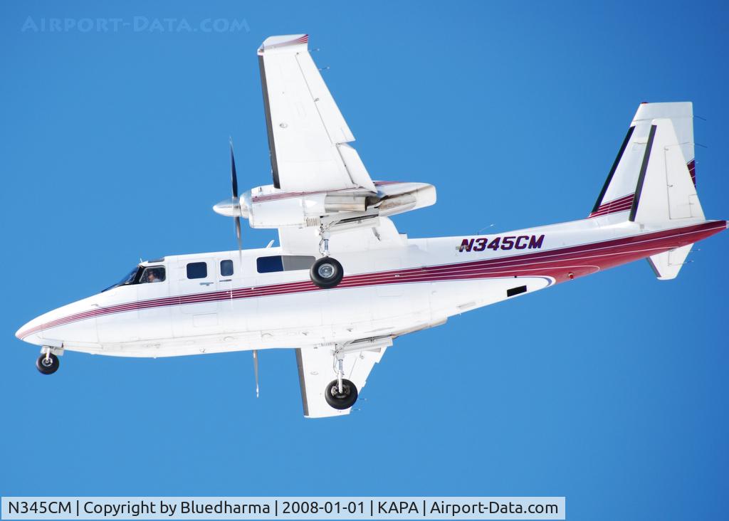N345CM, 1977 Rockwell International 690B C/N 11402, Approach to 17L